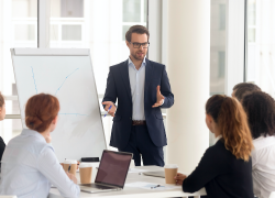 La Maestría Online en Gestión de Proyectos de la Universidad Internacional de Valencia - VIU está orientada a la mejora inmediata de la práctica profesional.
