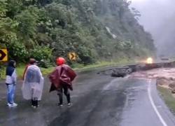 Creciente de un río destruye tramo de la vía Pujilí-La Maná