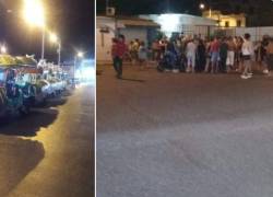 Una mujer pierde el control y cae de un ‘gusanito’ en Guayaquil