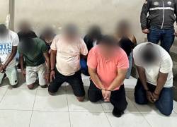 Fotografía que muestra a los detenidos en el operativo llevado a cabo en Milagro.