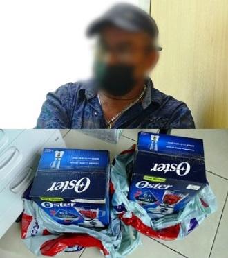 $!Detuvieron a un sujeto que pretendía llevarse dos licuadoras con identidad falsa en Guayaquil