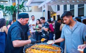 La Gourmet Experience reunió a chefs, marcas y amantes de la gastronomía en una jornada de degustaciones en la Terraza Vereda Tropical del Hotel Hilton Colon Guayaquil.