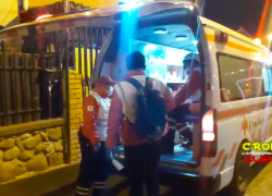 Moradores vieron a un ciudadano entrar a la ambulancia y alertaron al personal.