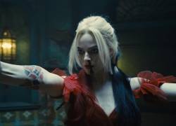 Fotografía cedida por Warner Bros./DC Comics que muestra a la actriz Margot Robbie durante una escena de la película The Suicide Squad.