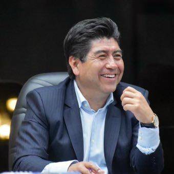 Jorge Yunda inscribió su candidatura pese a la pérdida de sus derechos políticos