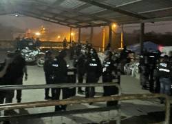 Motín en cárcel de Santo Domingo de los Tsáchilas deja unos 20 muertos y 80 presos recapturados