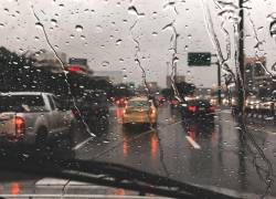 Inamhi emite alerta por lluvias y tormentas durante el feriado largo en Ecuador.