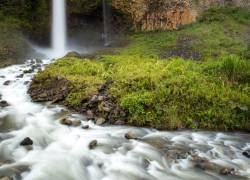 Imagen de la cascada 'Manto de la novia' ubicada en Baños de Agua Santa en Ecuador, destino reconocido por la publicación Condé Nast Traveler como una de las 20 ciudades más bellas del mundo.