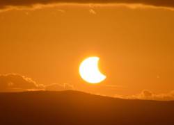 Imagen de un eclipse solar parcial, hasta hoy 22 de septiembre podremos ver este evento celestial.
