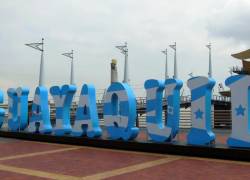 Las letras monumentales de Guayaquil, ubicadas en el Malecón 2000.