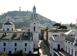 Cielo nublado en Quito, capital del Ecuador.