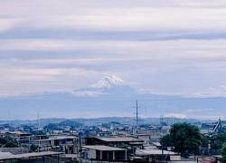 El volcán Chimborazo fue visto desde Guayaquil este 1 de marzo.