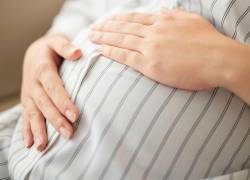 La reforma obliga a incorporar garantías para mujeres en etapas de gestación y cuidado.