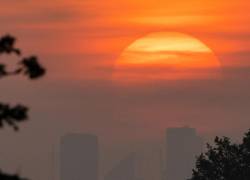 Autoridades europeas indicaron que las temperaturas podrían alcanzar los 33 y 34 °C.