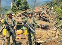 Cada campamento de minería ilegal tenía una capacidad para ocho personas