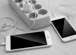 El saber como cargar adecuadamente el celular puede ayudarte a maximizar la vida útil de la batería.