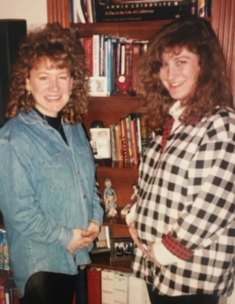 $!Sus madres eran mejores amigas, crecieron juntos, y se casaron