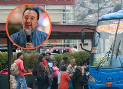 El alcalde Pabel Muñoz hizo el anuncio del alza de tarifa con condiciones para los transportistas.