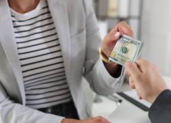 Consulta si puedes recibir el Bono de Desarrollo Humano o pensiones del MIES en Ecuador