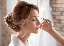 Maquillaje y peinado de novia.