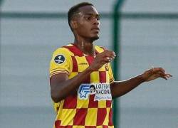 Elkin Perlaza disputó la Copa Libertadores Sub 20 en 2024 con el Aucas.