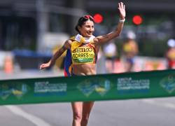Paula Torres celebra al ganar la maratón del Campeonato del Mundo de marcha en Brasilia (Brasil).