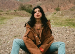 Cazzu rompe el silencio sobre el acuerdo de manutención con Christian Nodal.