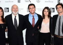 La pareja asistió, junto a su hijo, a una fiesta en casa de Conan O’Brien menos de 24 horas antes de ser hallados sin vida.