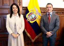 Cynthia Gellibert junto a Daniel Noboa.