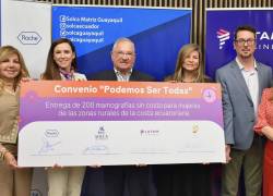 En la foto, de izq. a der.: Hulda de la Torre, Gerente General de Solca Guayaquil; Oana Matei, Gerente General de Roche Pharma Ecuador; José Jouvín Vernaza, Presidente de Solca Guayaquil; Mónica Fistrovic, CEO LATAM Airlines Ecuador; Paul Quirk, Vicepresidente Fundación Ana; Lucía Andrade, Gerente del Proyecto Ana.