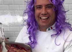 Sergio el Heladero presentó un helado inspirado en Shakira durante su paso por Ecuador.