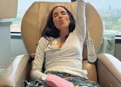 María Teresa Guerrero anunció que ya inició su tratamiento contra el cáncer en Houston, revelando que fue diagnosticada con tumores en ambos ovarios.