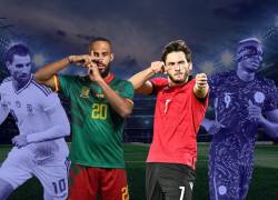 Collage con imágenes de cuatro futbolistas.