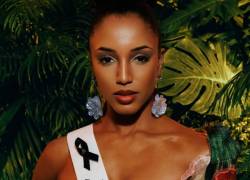 La representante de Jamaica sufrió una caída durante el desfile de gala en Miss Universo 2025.