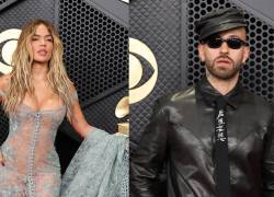 Karol G y Feid coincidieron en la alfombra roja de los Grammy 2026 sin desfilar juntos.