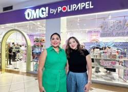 Nathalie Vargas, gerente de OMG by Polipapel y María Gracia Jaramillo, gerente general de Papelesa durante el evento de Regreso a Clases 2026 realizado en OMG de San Marino.