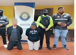 Dos personas, con antecedentes penales, fueron aprehendidas por una muerte violenta en Cuenca.