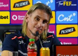 El director técnico Sebastián Beccacece en rueda de prensa.