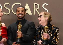 Jessie Buckley, ganadora del Oscar a Mejor Actriz, Michael B. Jordan, ganador a Mejor Actor, y Amy Madigan, ganadora a Mejor Atriz de Reparto.