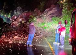 Derrumbe en la vía Calacalí–La Independencia, el 13 de febrero de 2026.