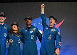 Los tripulantes de Artemis II arribaron a Houston Texas.