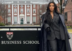 Kim Kardashian se graduó en Derecho tras seis años de estudio bajo el sistema reading the law, una vía alternativa al método universitario tradicional.
