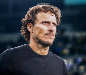 Diego Forlán es nuevo técnico de la Selección Mayor y sub-20 de Uruguay.