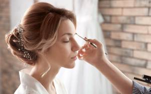 Maquillaje y peinado de novia.