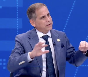 El ministro de Ambiente y Energía, Juan Carlos Blum.
