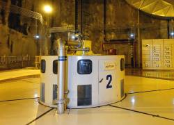 Fotografía del interior de la central hidroeléctrica Mazar, una de las más grandes del país.