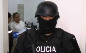 La Policía Nacional realizó 18 allanamientos en tres cantones manabitas.