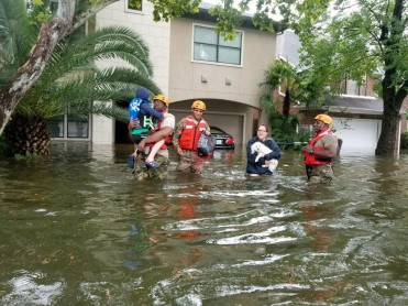 Inundaciones sin precedentes en la ciudad de Houston por tormenta Harvey