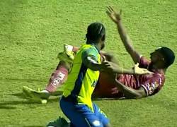 Romario da Silva sufriendo una escandalosa lesión.