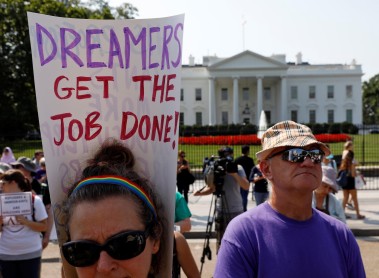 Trump da fin de amnistía migratoria a &quot;Dreamers&quot;